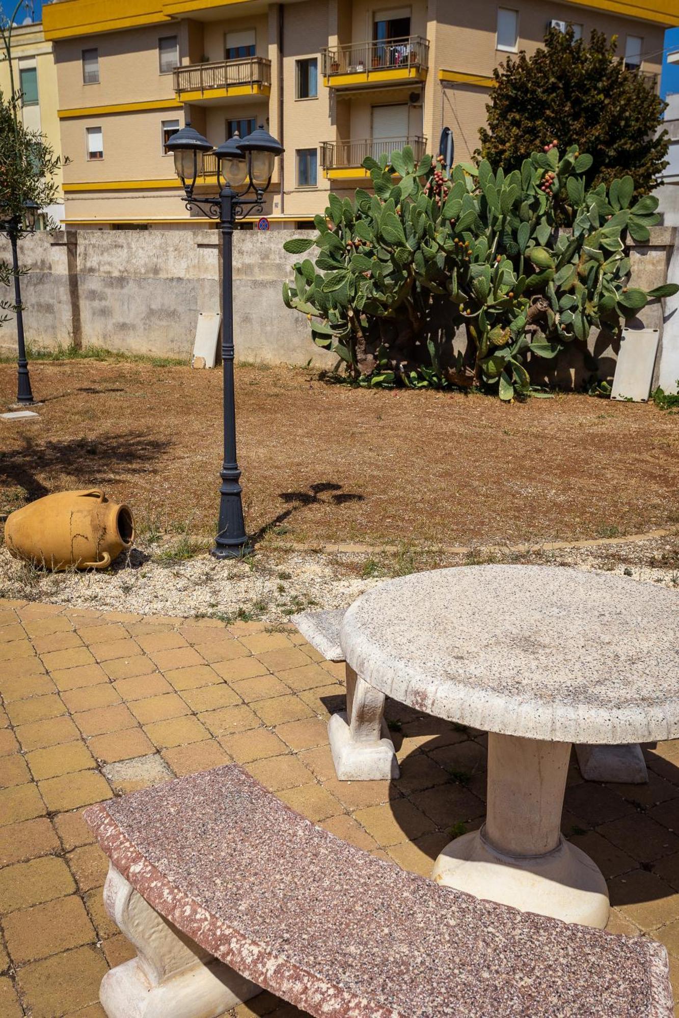 Affittacamere Giardino Delle Zie-Vicino Ospedale Cardinale Panico Tricase Eksteriør bilde